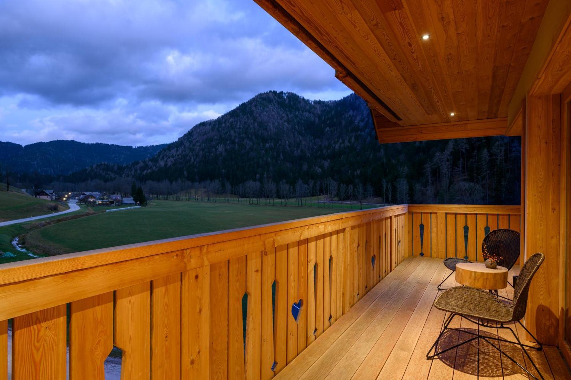 Boutique Hotel Vila Planinka Zgornje Jezersko Ruang foto